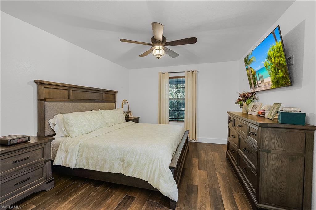 2551 Tamarind St Property Photo 12