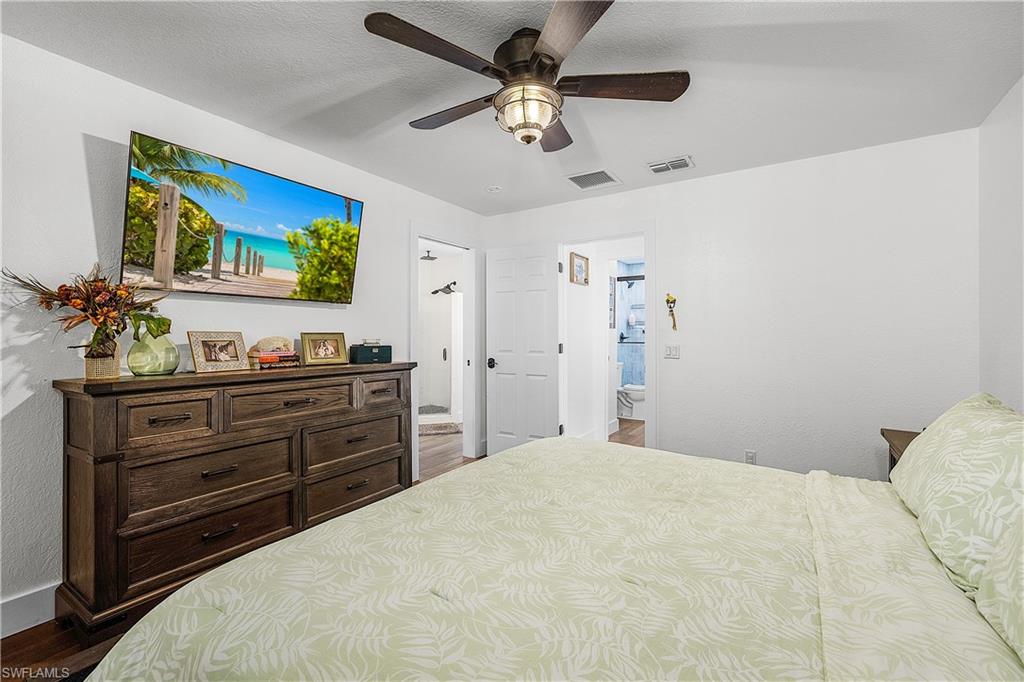 2551 Tamarind St Property Photo 13
