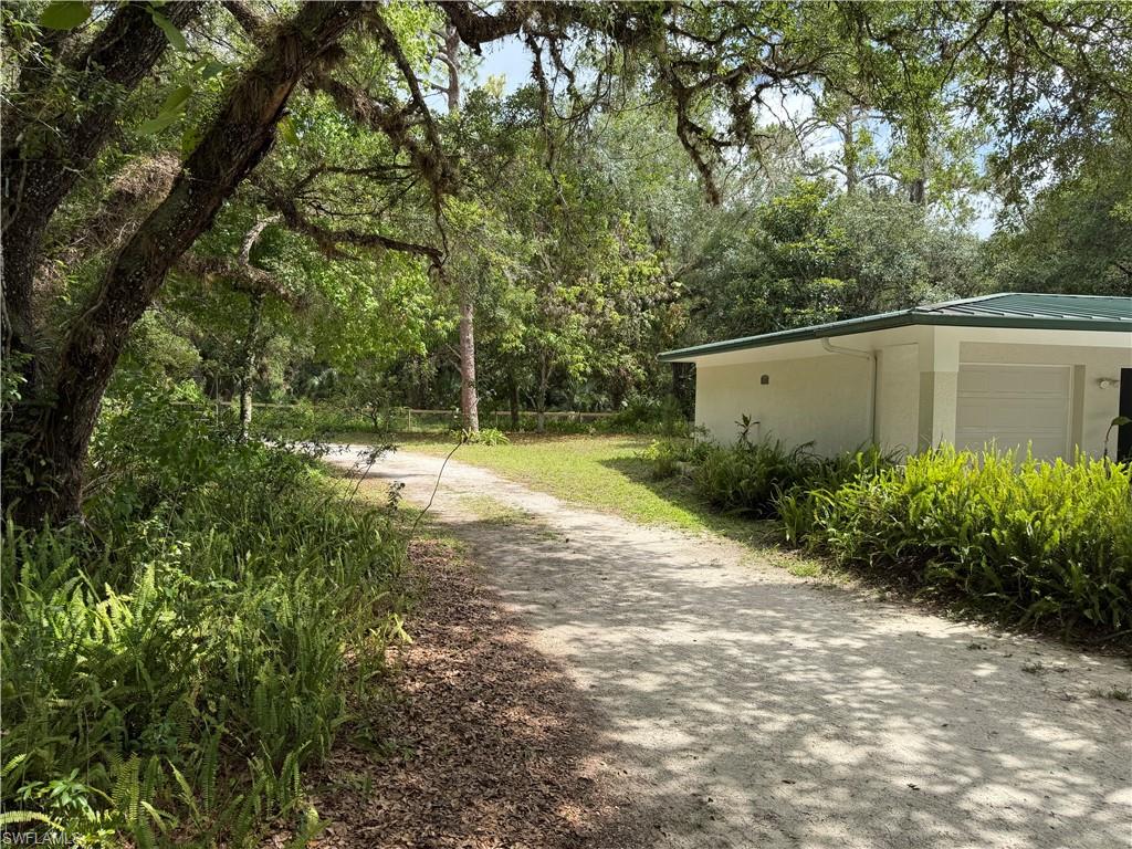 18251 Persimmon Ridge Rd Property Photo 5