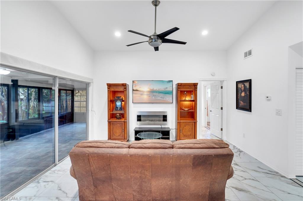 6511 Royal Woods Dr Property Photo 15