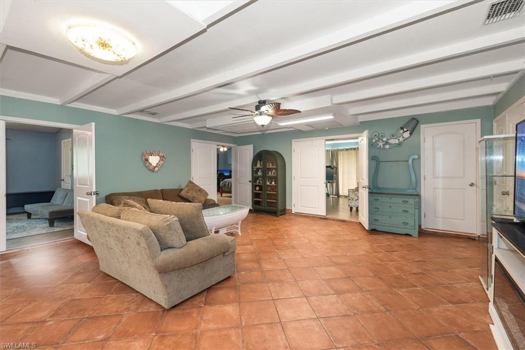 1721 Club House Rd Property Photo 17