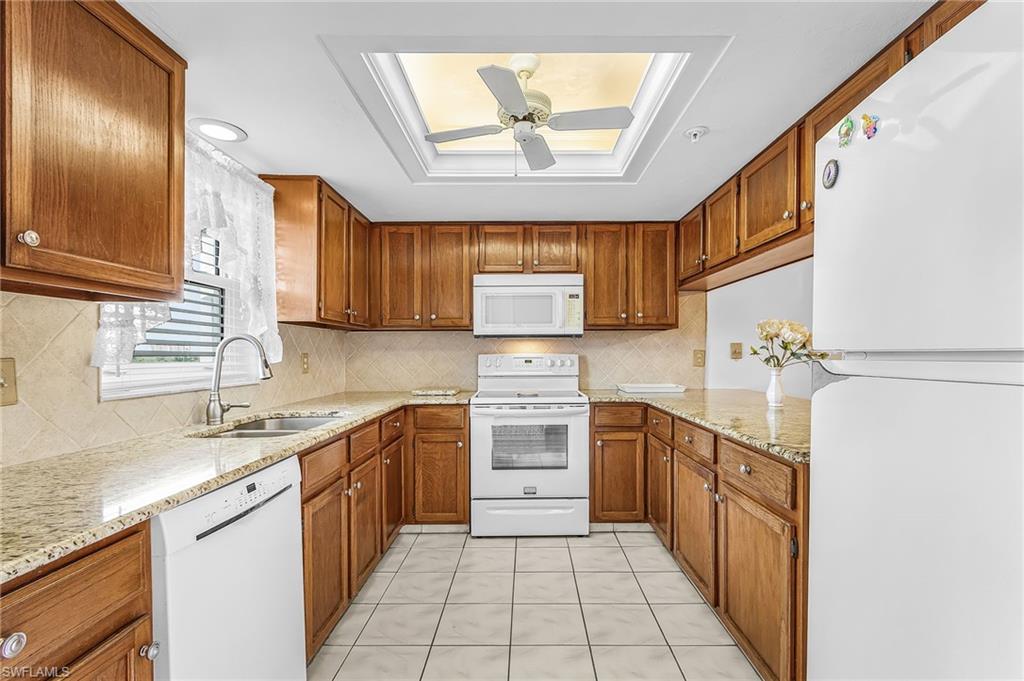 4591 Bay Beach Ln 393 Property Photo 4