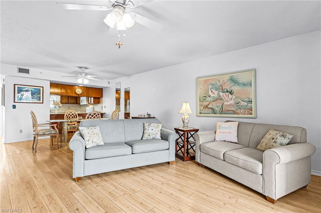 4591 Bay Beach Ln 393 Property Photo 13