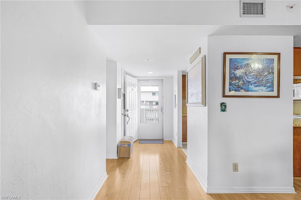 4591 Bay Beach Ln 393 Property Photo 14