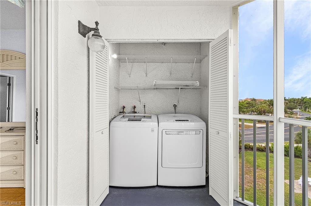4591 Bay Beach Ln 393 Property Photo 17