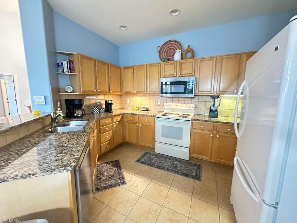 9250 Bayberry Bend 202 Property Photo 26