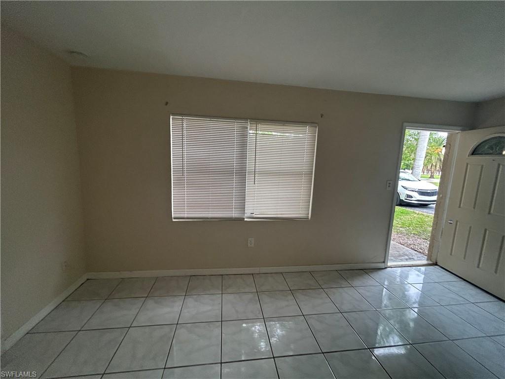 319 Montgomery Ave Property Photo 2