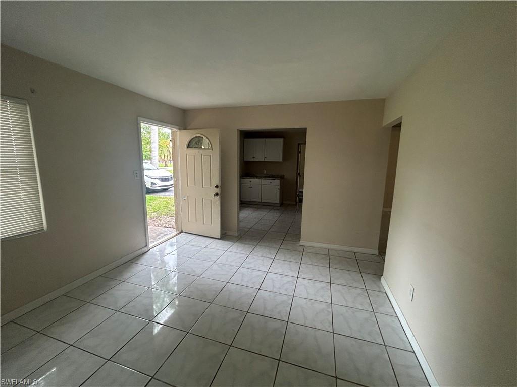 319 Montgomery Ave Property Photo 3