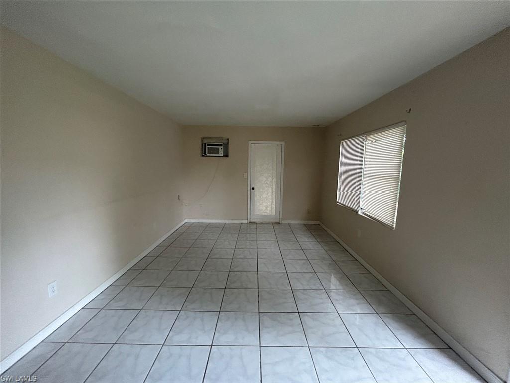 319 Montgomery Ave Property Photo 6