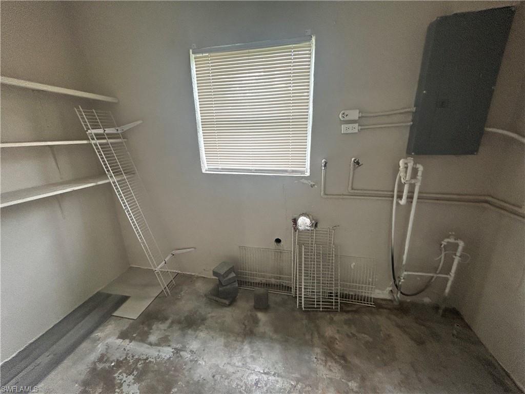 319 Montgomery Ave Property Photo 9