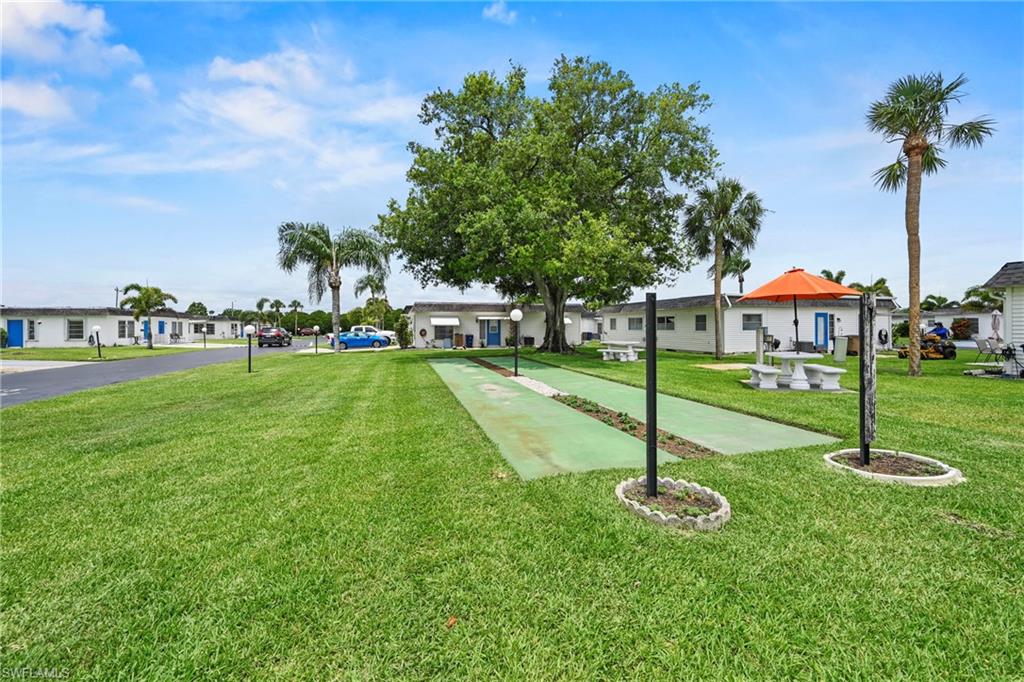8 Tangerine Ct Property Photo 4