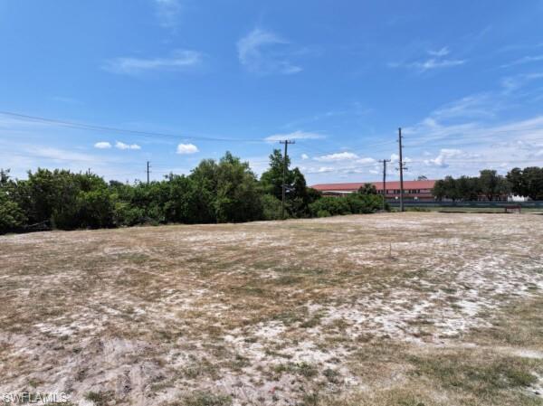 22417 Hancock Ave Property Photo 12