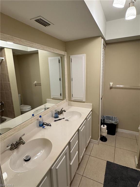 1303 Sw 16th Ter 202 Property Photo 4