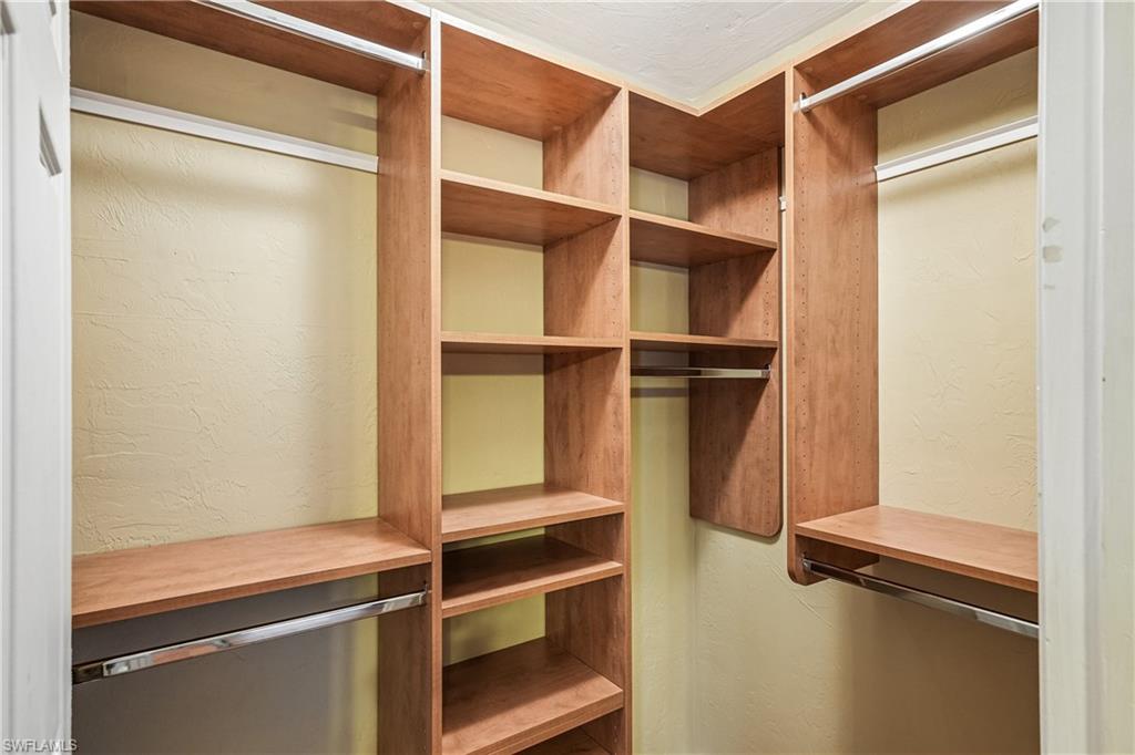 2206 Se 10th Pl Property Photo 15