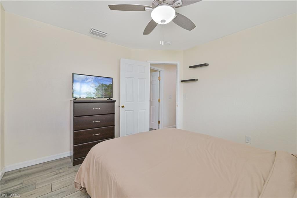 1130 Travis Ave Property Photo 12