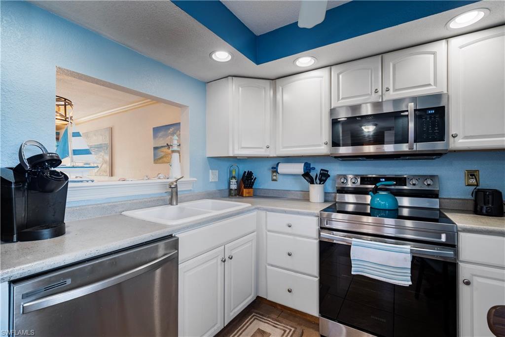 1700 Pine Valley Dr 208 Property Photo 4