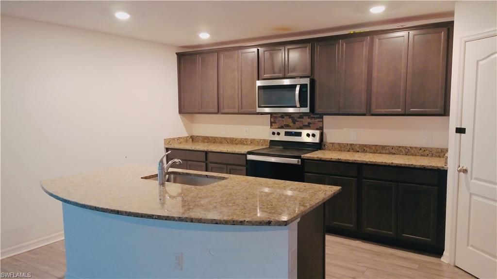 244 Loadstar St Property Photo 7