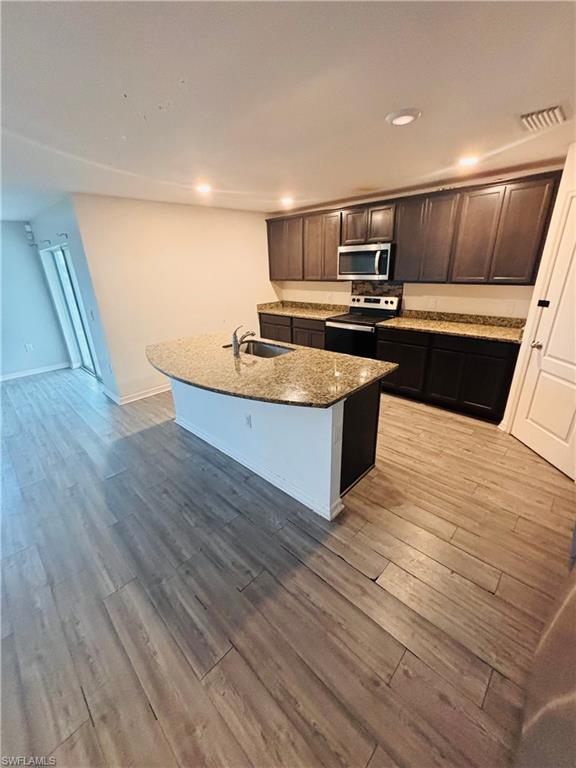 244 Loadstar St Property Photo 12