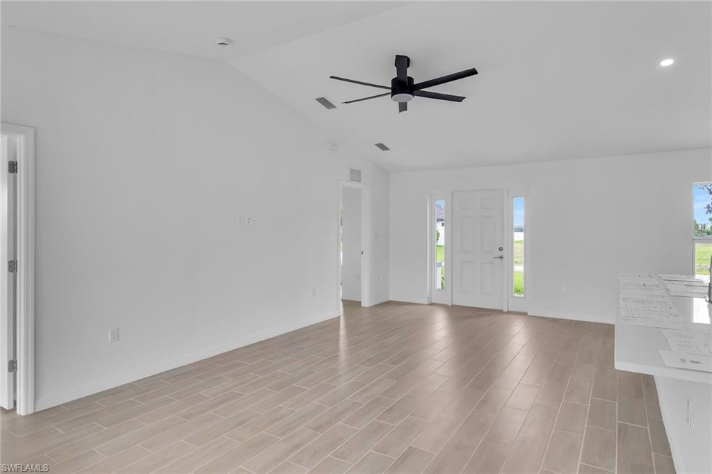 2221 Nw 43rd Ave Property Photo 9