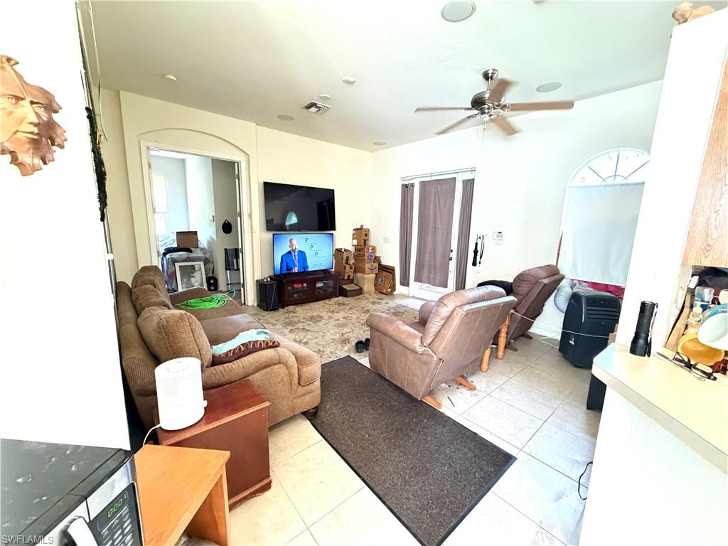 2700 Rita Ave N Property Photo 2