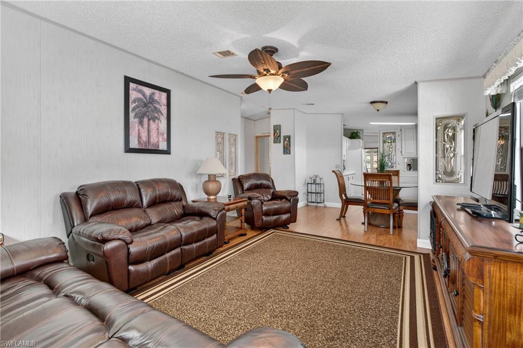 14527 Paul Revere Loop Property Photo 6