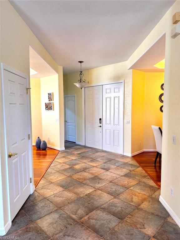 2560 Keystone Lake Dr Property Photo 5