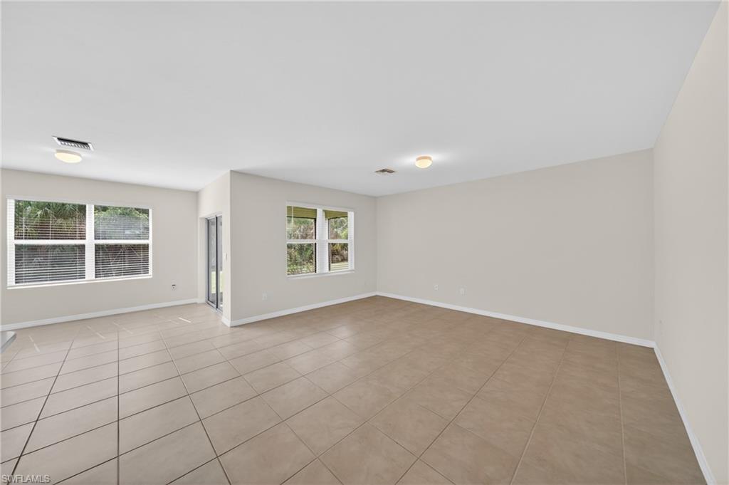 18546 Marlin Kite Ln Property Photo 4