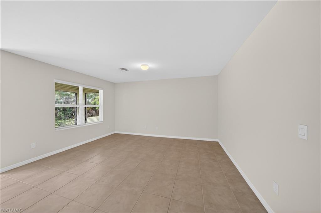 18546 Marlin Kite Ln Property Photo 5