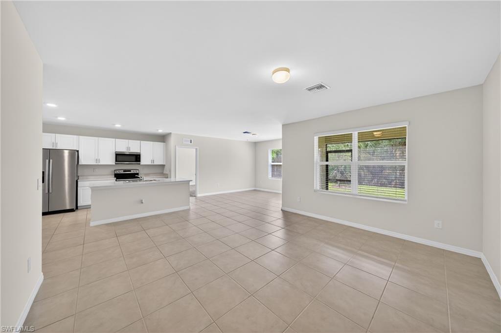 18546 Marlin Kite Ln Property Photo 6