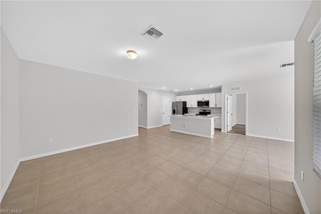 18546 Marlin Kite Ln Property Photo 7