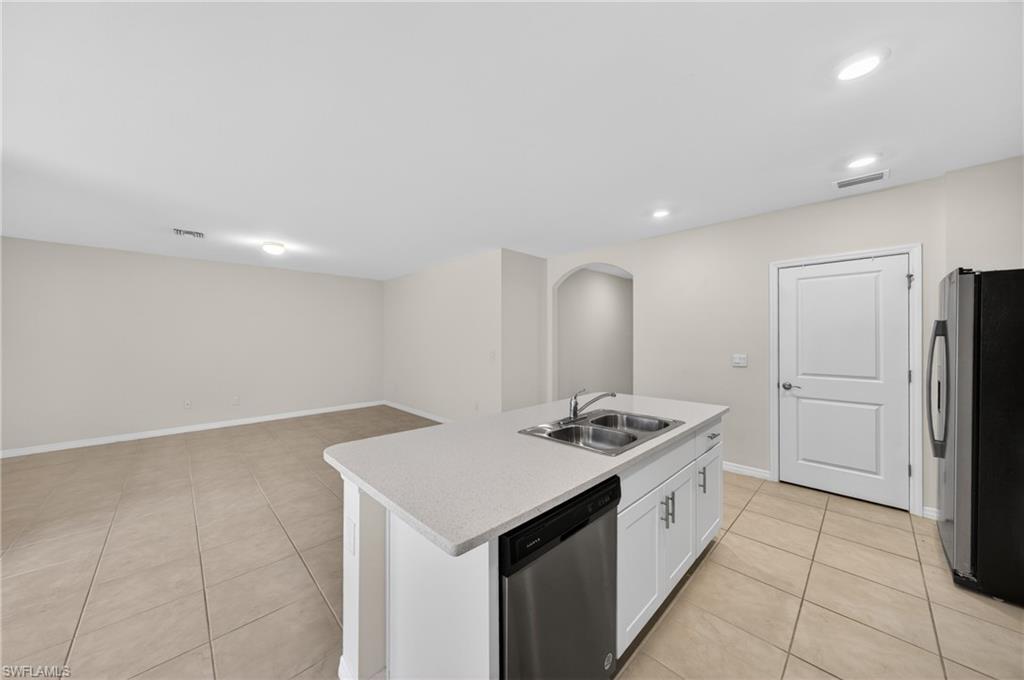 18546 Marlin Kite Ln Property Photo 14