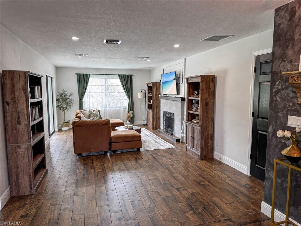 1019 Wyomi Dr Property Photo 18