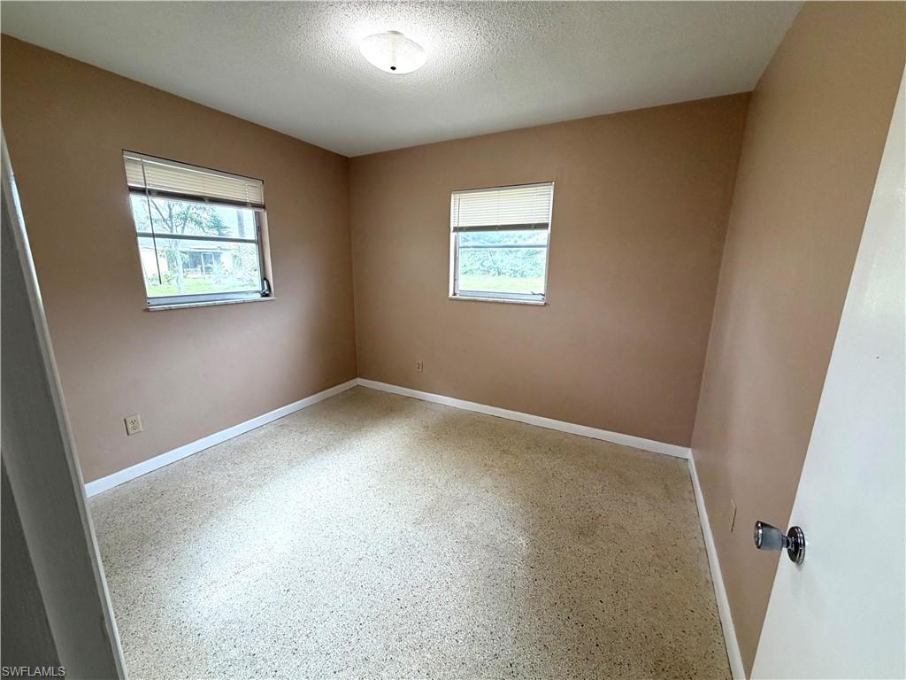 1407 Juddale St E Property Photo 5
