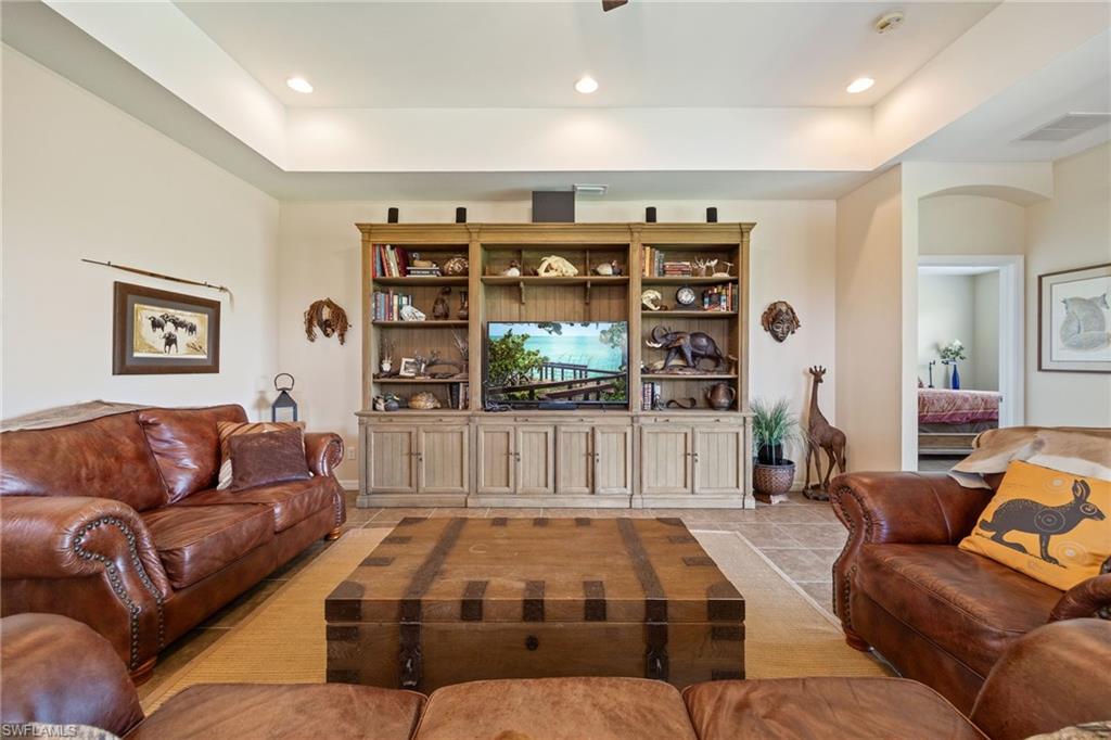 2466 Ashbury Cir Property Photo 15