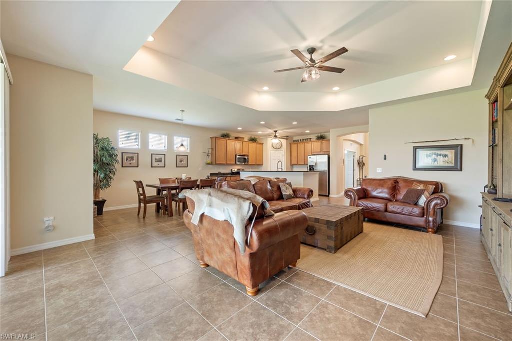2466 Ashbury Cir Property Photo 17