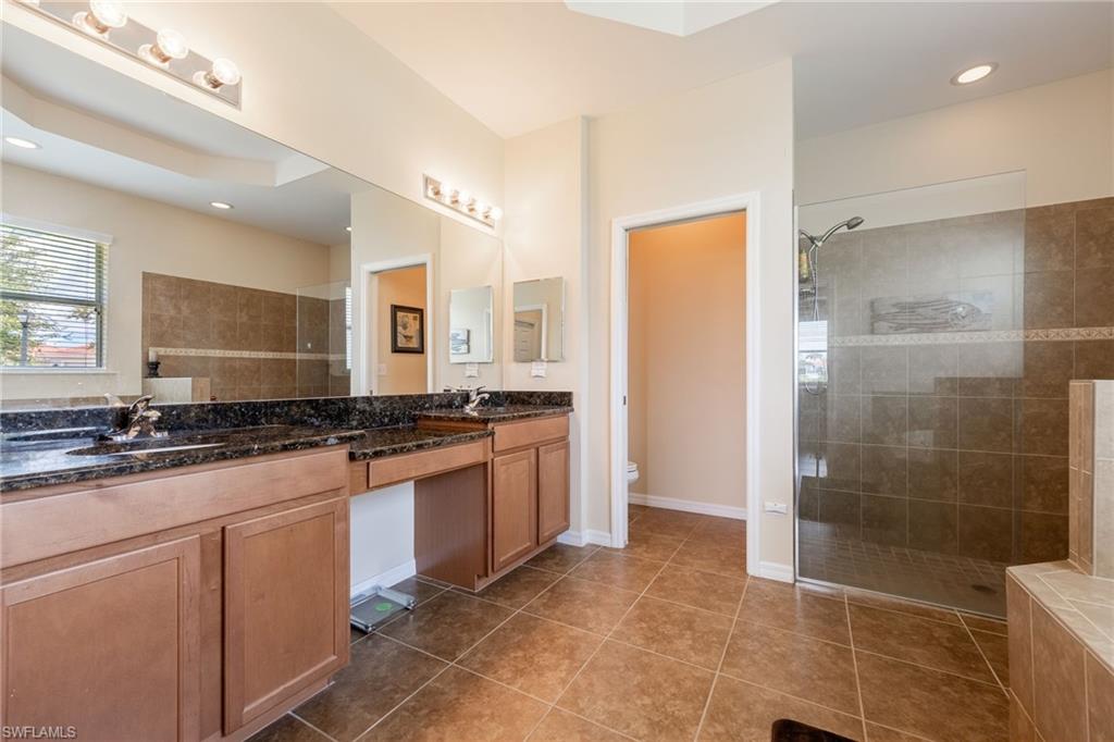 2466 Ashbury Cir Property Photo 21