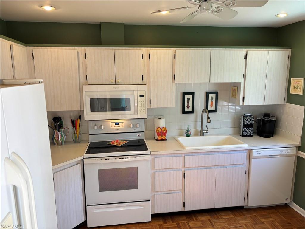 1515 Edgewater Cir Property Photo 8