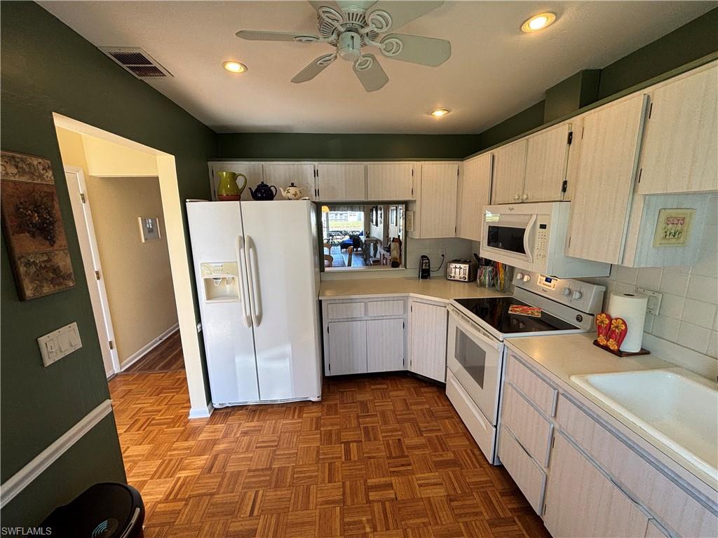 1515 Edgewater Cir Property Photo 11