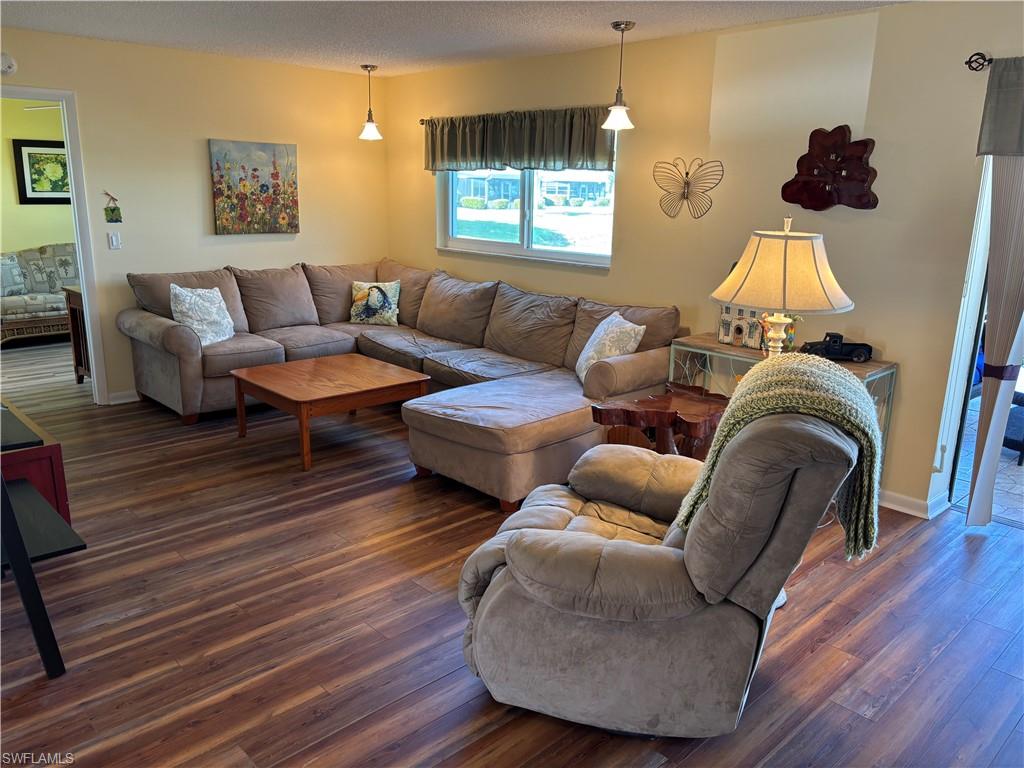 1515 Edgewater Cir Property Photo 15