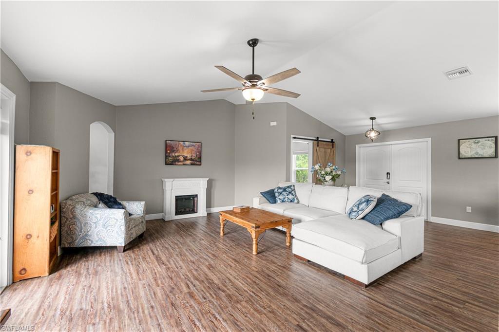 5013 Dania Cir Property Photo 24