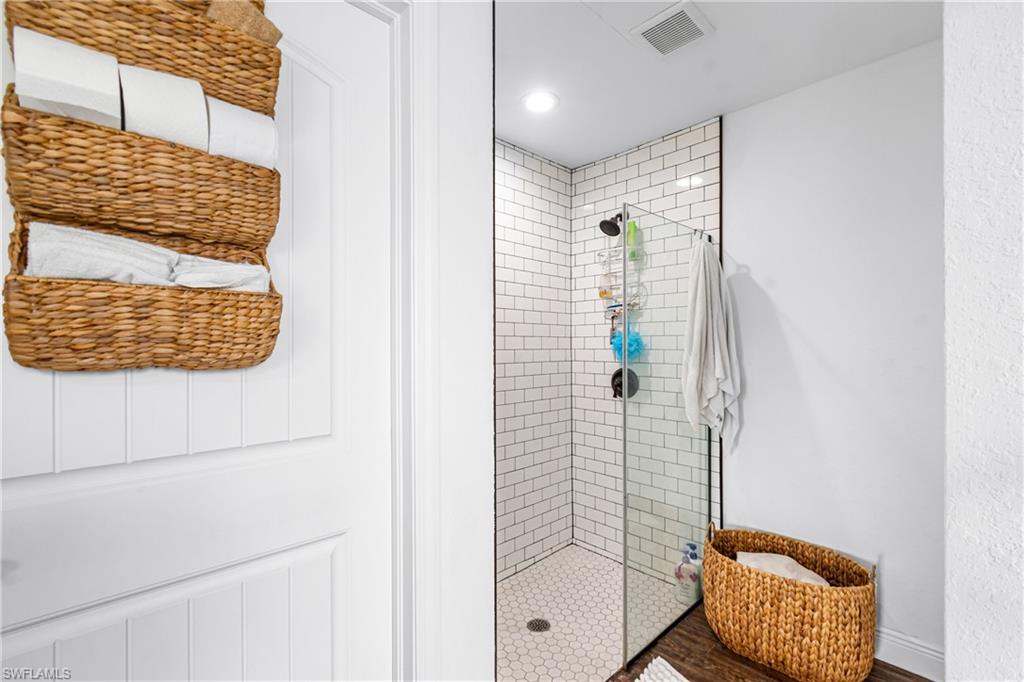 5013 Dania Cir Property Photo 30