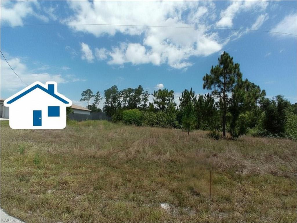 1021 Winters St E Property Photo 9