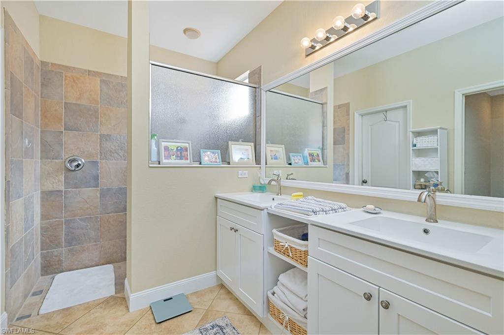 8701 Banyan Bay Blvd Property Photo 21