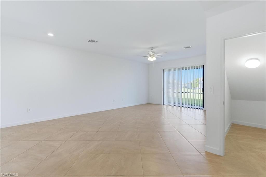 14128 Pine Lodge Ln Property Photo 4