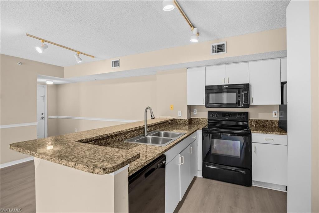 1590 S 42nd Cir 209 Property Photo 9