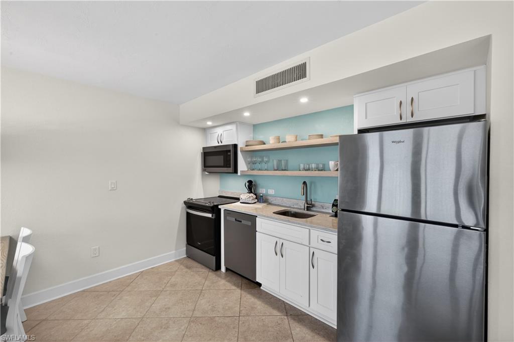 2255 W Gulf Dr 127 Property Photo 10