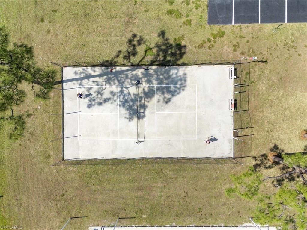 952 Days Ln Property Photo 35