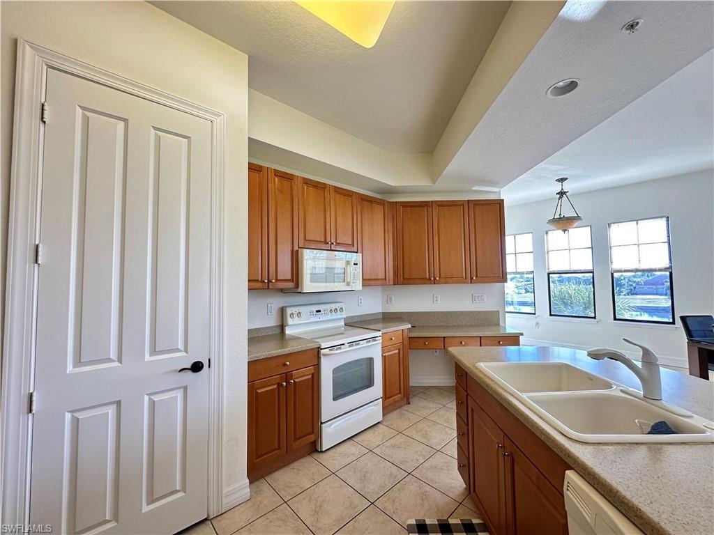 98 Vivante Blvd 315 Property Photo 16