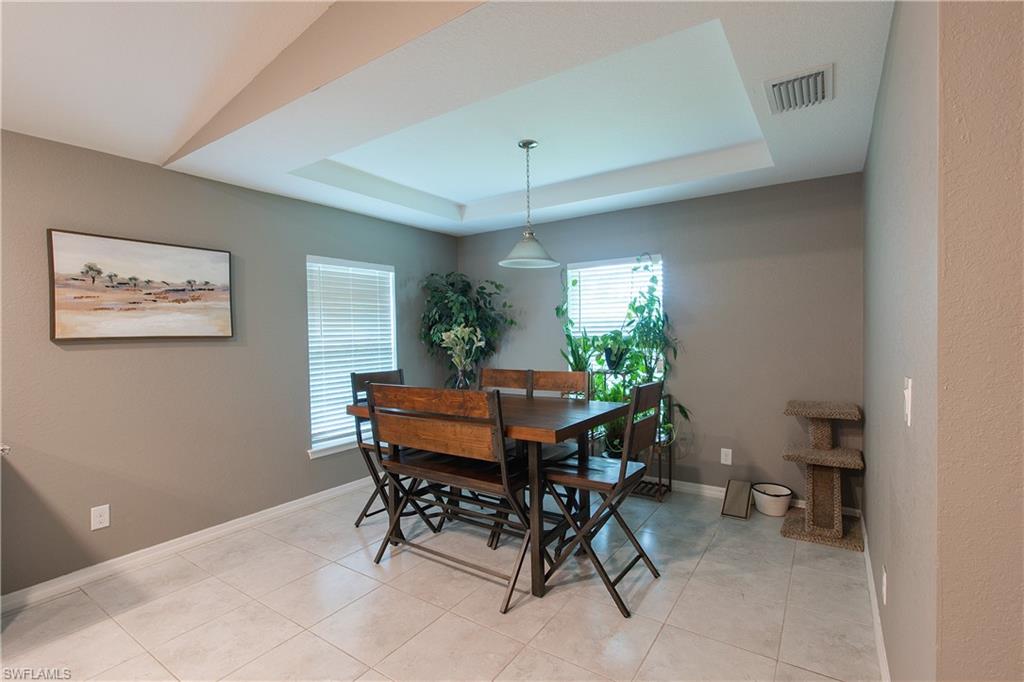 3715 Teakwood St Property Photo 5