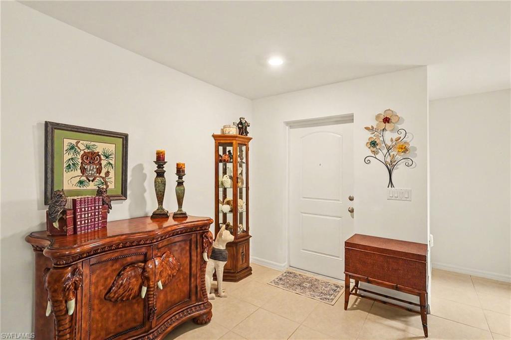 816 La Salle Ave Property Photo 2